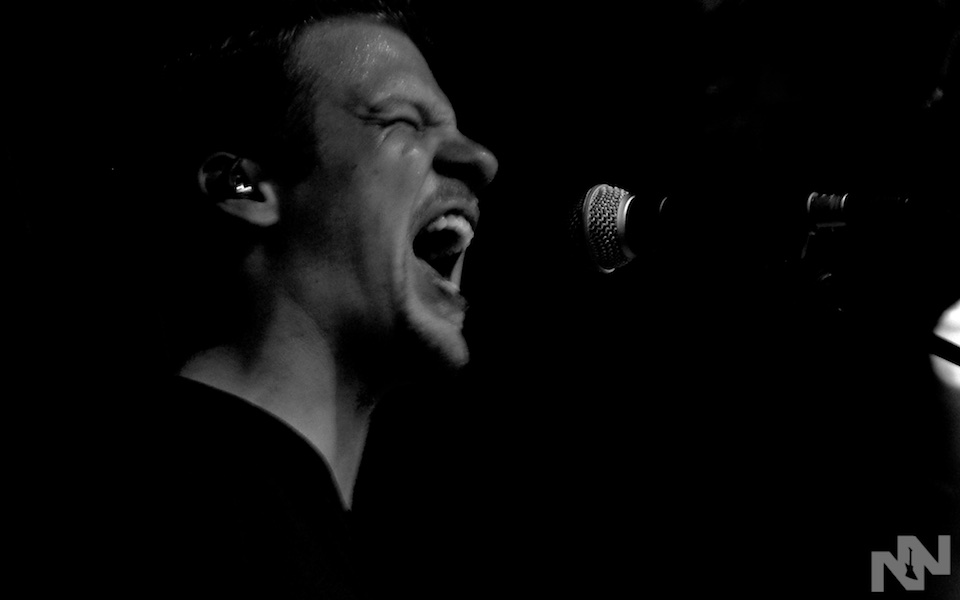 fertig verlegte Armierungseisen mit Arbeiter