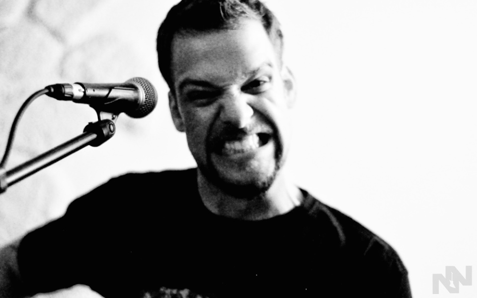 fertig verlegte Armierungseisen mit Arbeiter