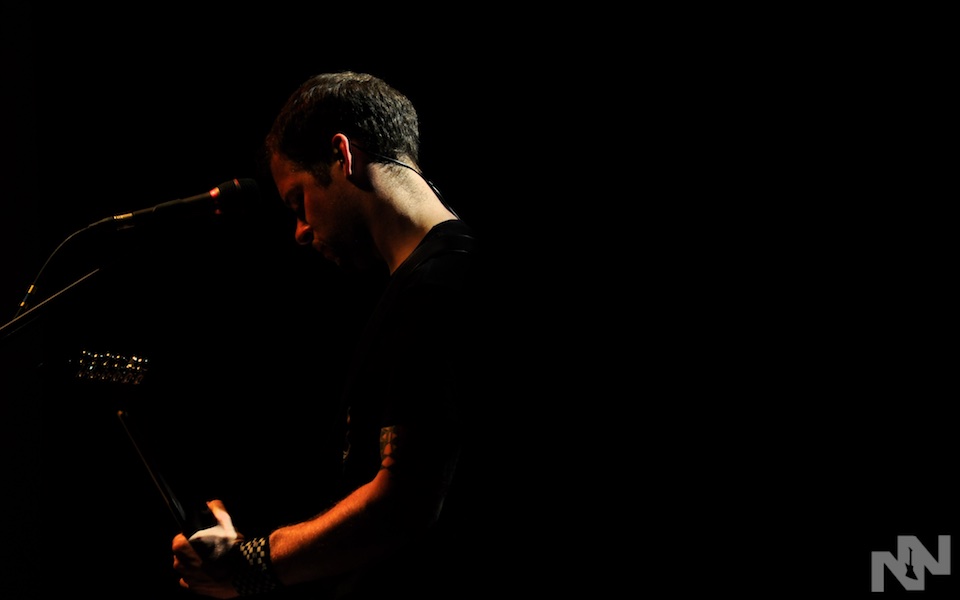 fertig verlegte Armierungseisen mit Arbeiter