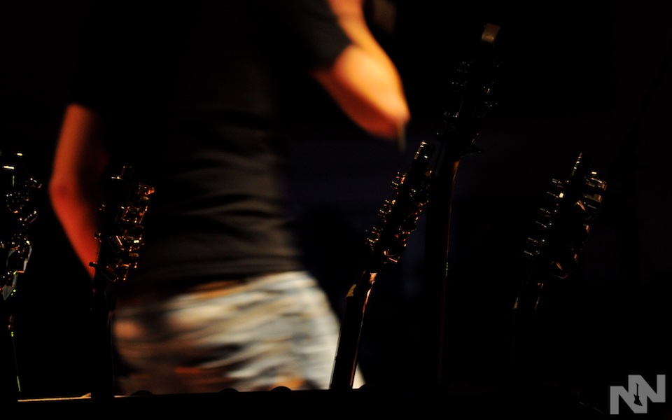 fertig verlegte Armierungseisen mit Arbeiter